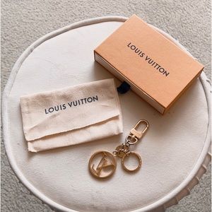 LV Circle Bag Charm & Key Holder